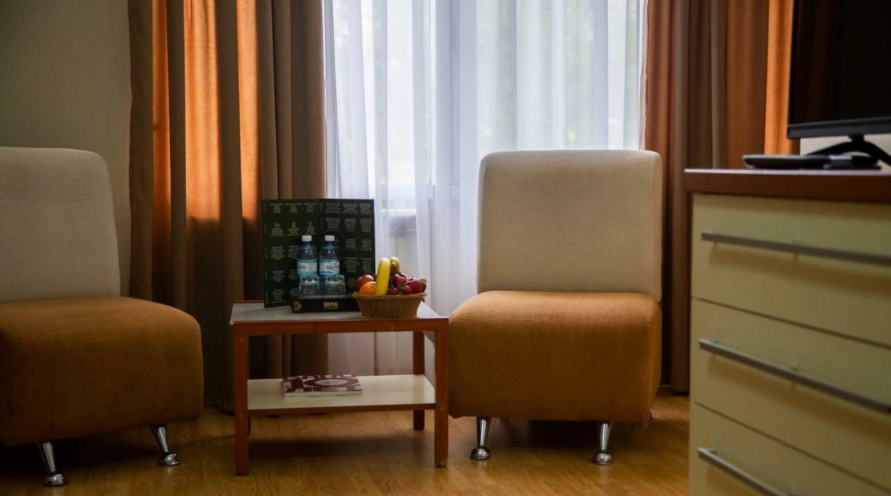 Irshad Hotel Baku Exteriör bild