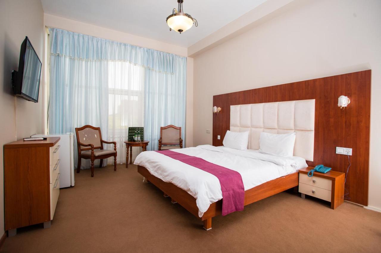 Irshad Hotel Baku Exteriör bild