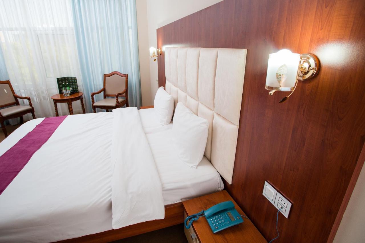 Irshad Hotel Baku Exteriör bild